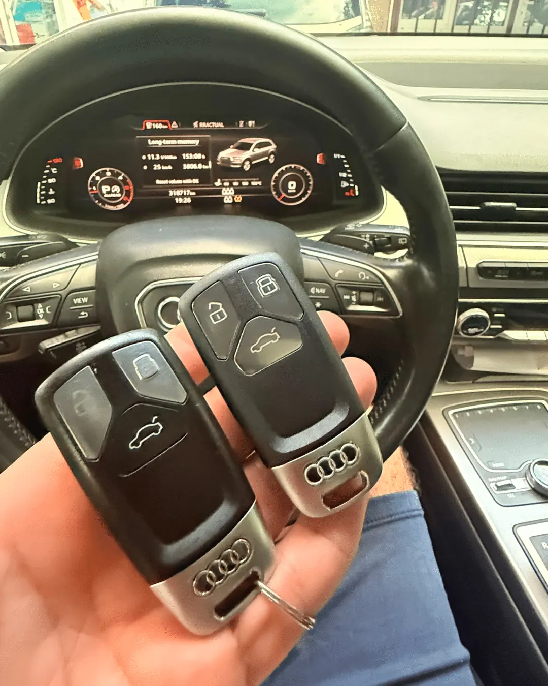 Izrada rezervnog ključa za Audi Q7 2017 - MLB platforma - fotografija 5