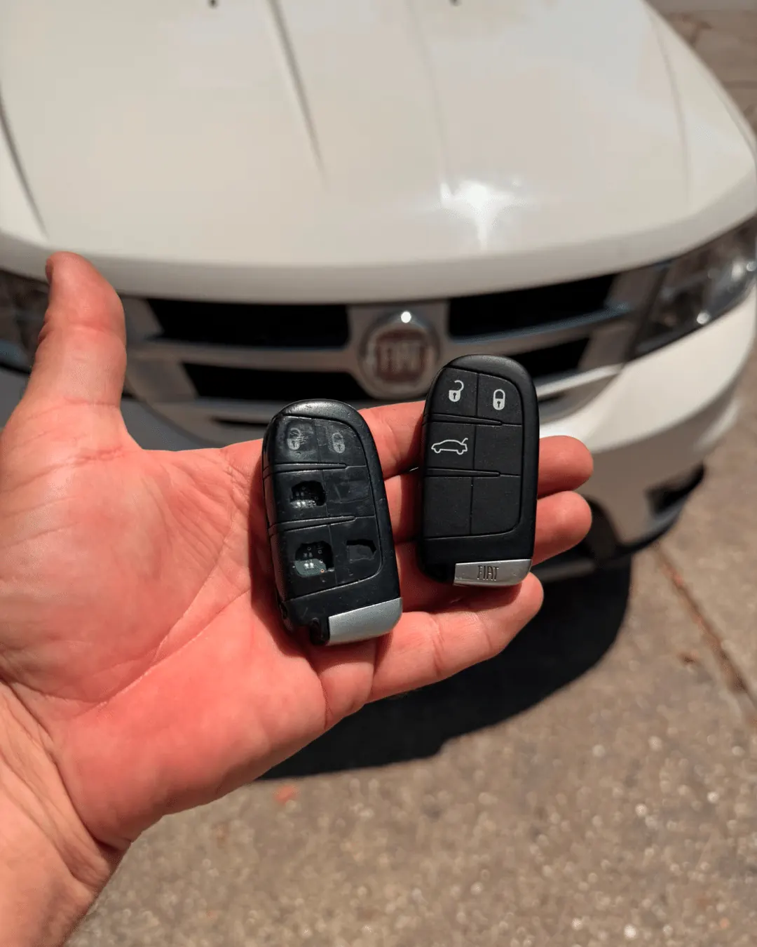 Izrada rezervnog Smart Keyless Go ključa za Fiat Freemont - fotografija 3