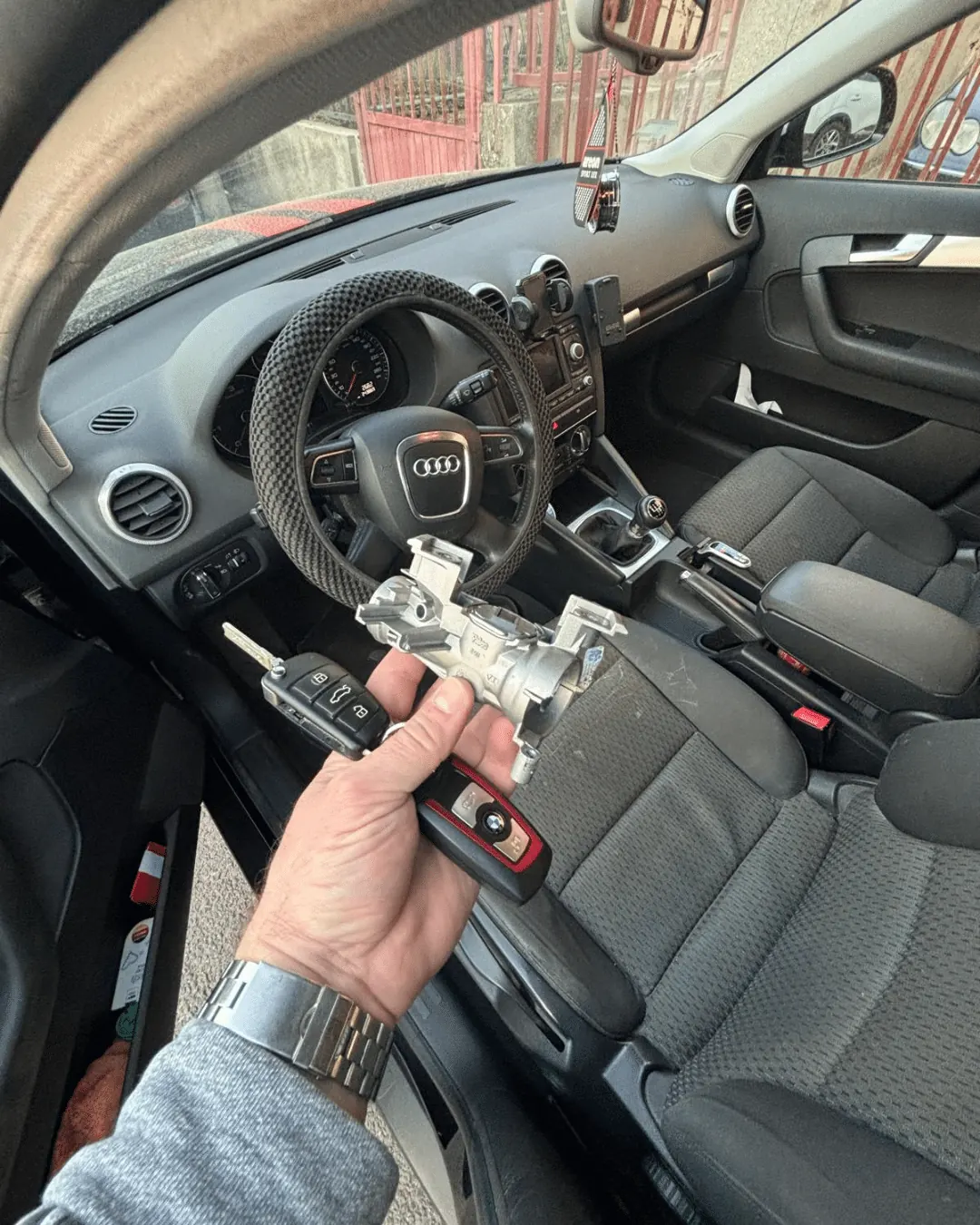 Audi A3 - sanacija mehaničkog oštećenja brave paljenja - fotografija 4