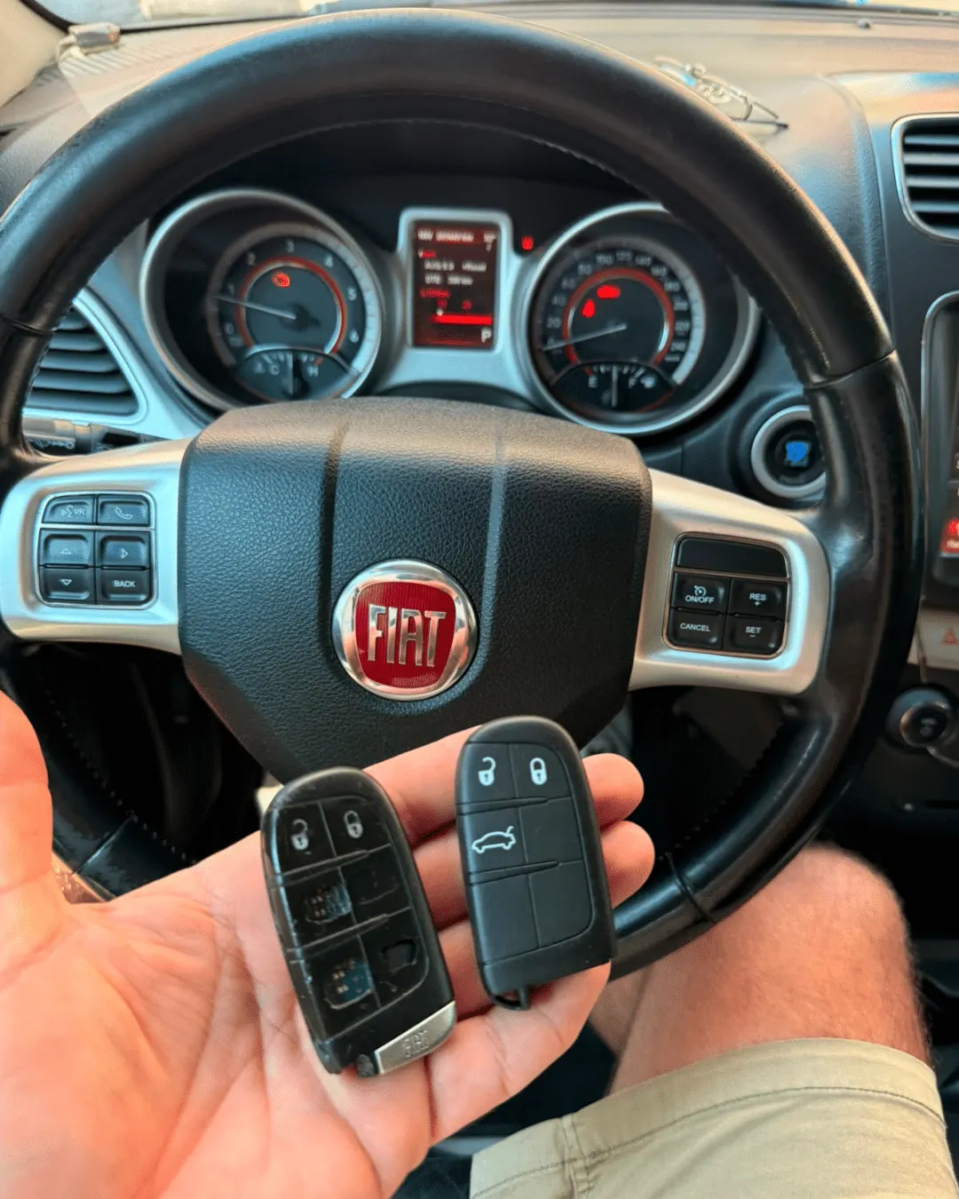 Izrada rezervnog Smart Keyless Go ključa za Fiat Freemont - fotografija 5