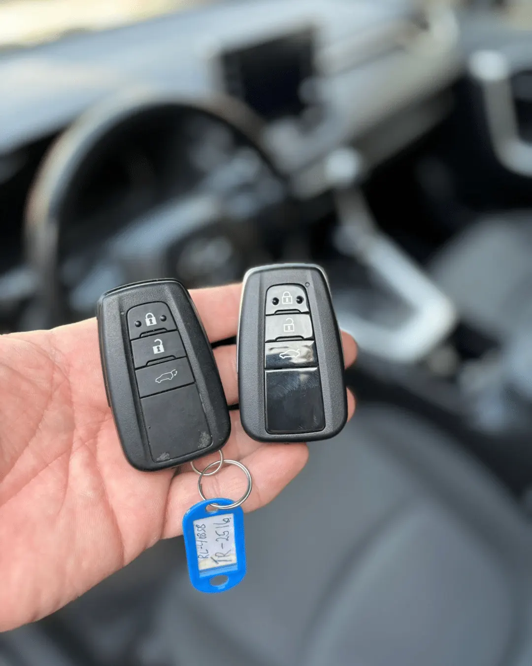 Izrada rezervnog smart ključa za Toyota RAV4 - izlazak na teren Pančevo - fotografija 1