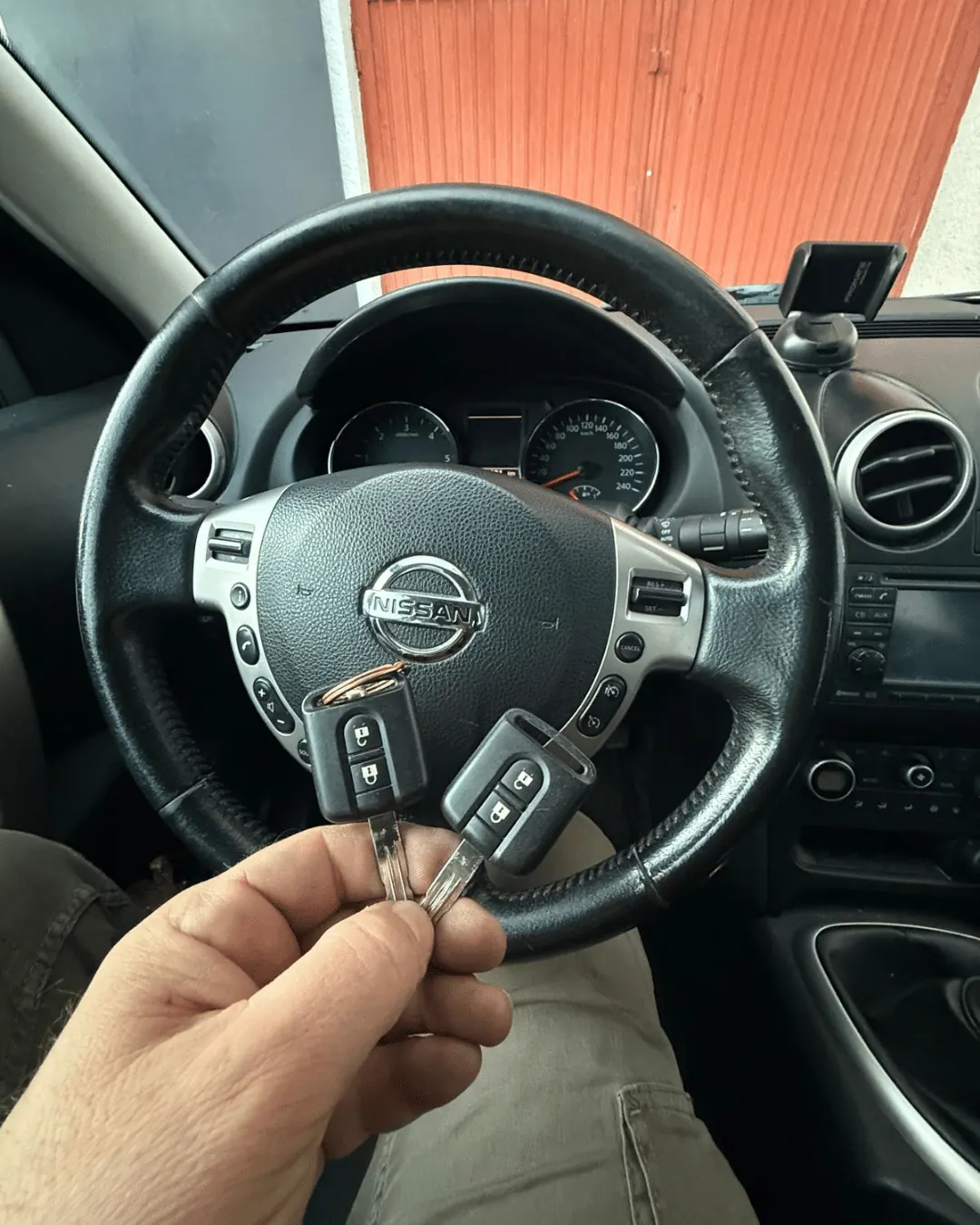 Izrada auto ključeva za sva Nissan vozila - fotografija 1