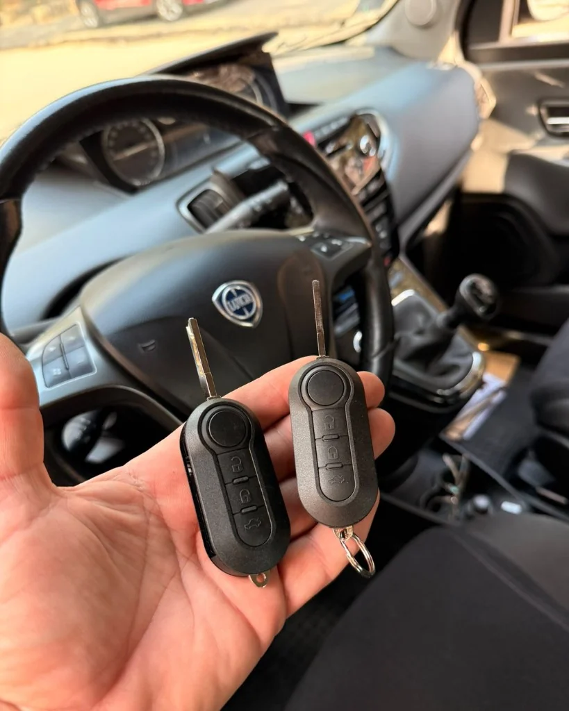 Lancia Ypsilon - izrada ključa - fotografija 4