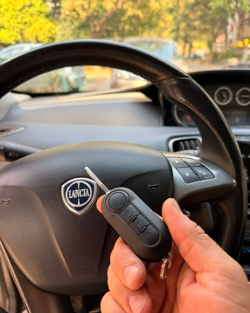 Lancia Ypsilon - izrada ključa - fotografija 6